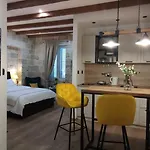 Lana Luxury Apartments- Center Lägenhet