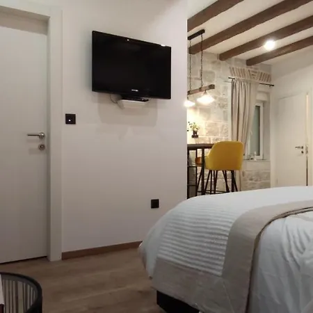 Lana Luxury Apartments- City Center Split *