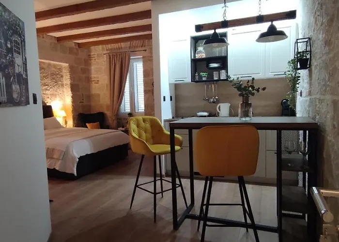 Lana Luxury Apartments- City Center Split 아파트 *