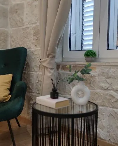 Lana Luxury Apartments- City Center Split 아파트 *