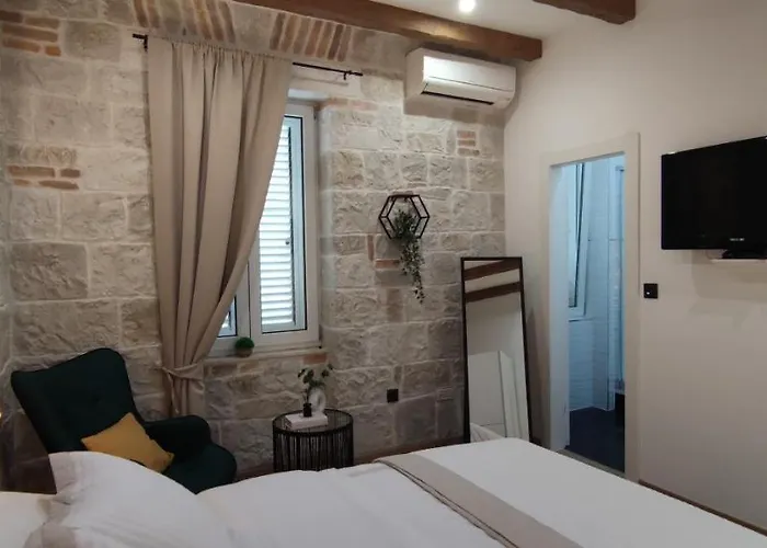 Lana Luxury Apartments- City Center Split 아파트 *