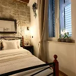 Lana Luxury Apartments- Center *