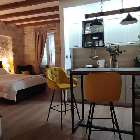 Lana Апартаменти *