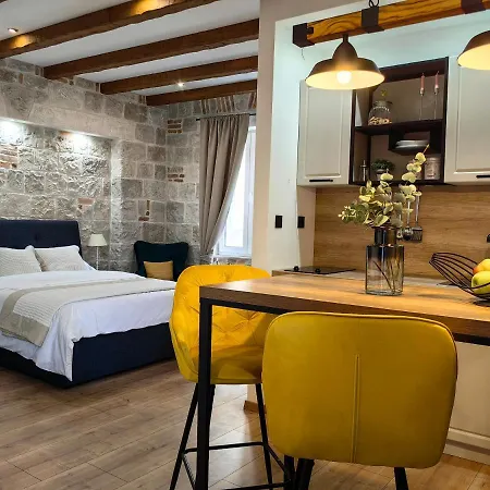 Lana Luxury Apartments- Center