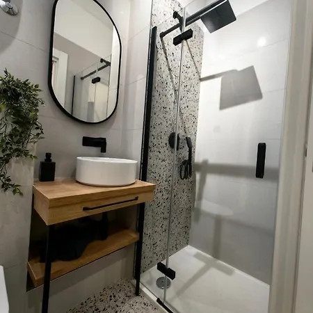 Апартаменти Lana *