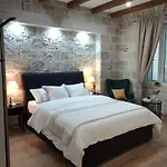 Lana Luxury Apartments- Center Apartment Split