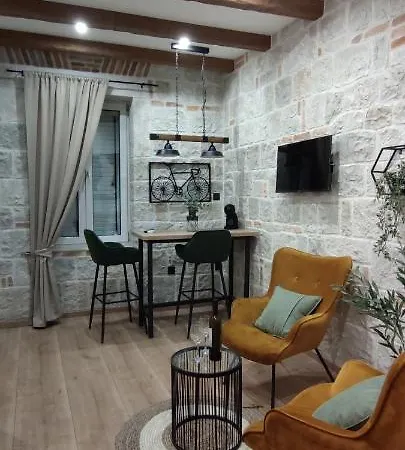 Апартаменты Lana