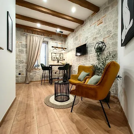 Апартаменты Lana